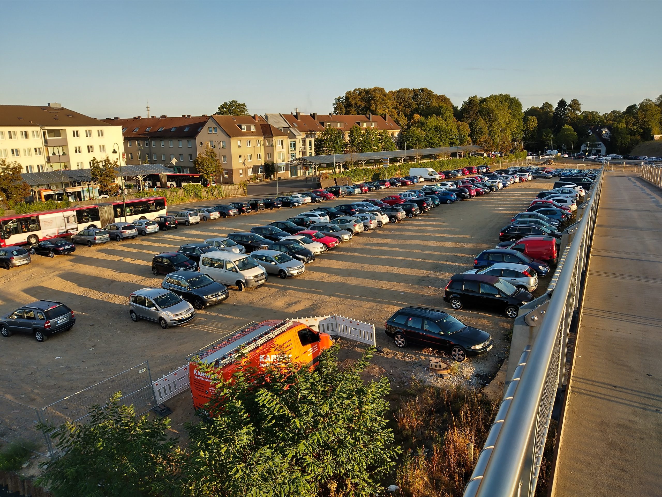 Bahnhof – parkplätze 171