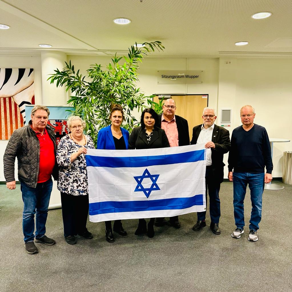 fea4f31e-f20c-4854-88b1-581871978541